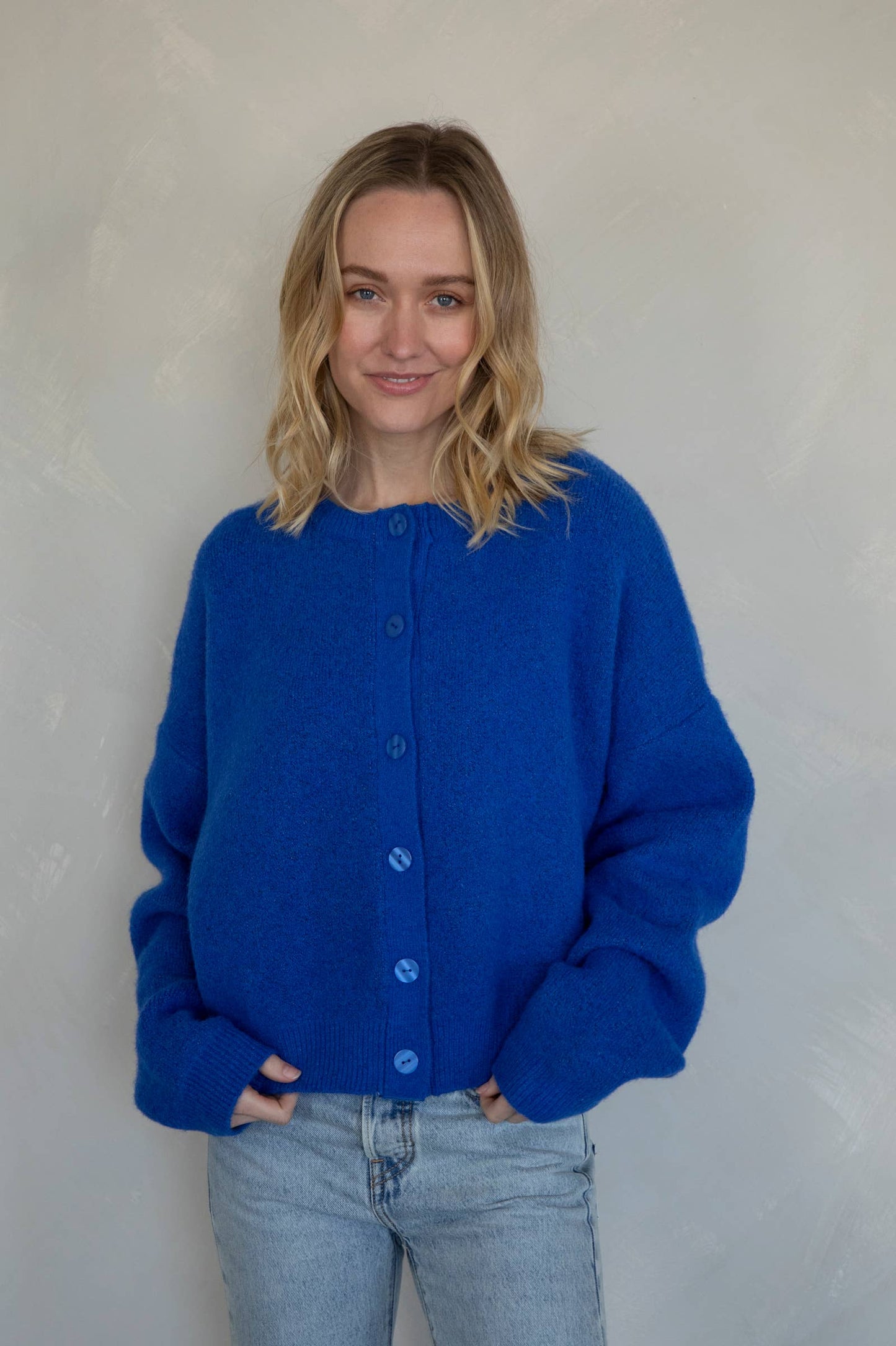 Alyssa Cardigan: Chocolate / M