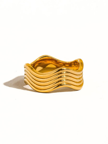 Ivan 18K Gold Non-Tarnish Wavy Ring: Yellow Gold
