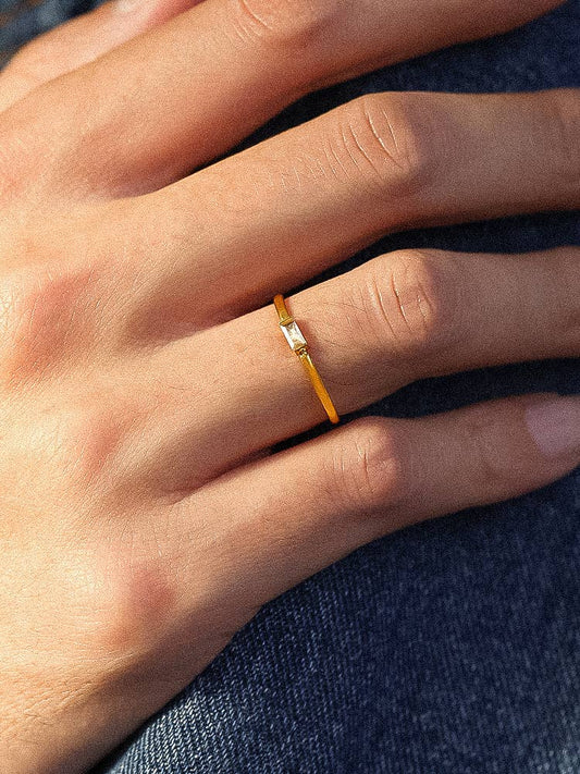 One stone ring