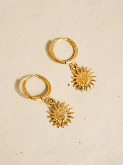 Pascale 18K Gold Non-Tarnish Sun hoop Earring: Yellow Gold