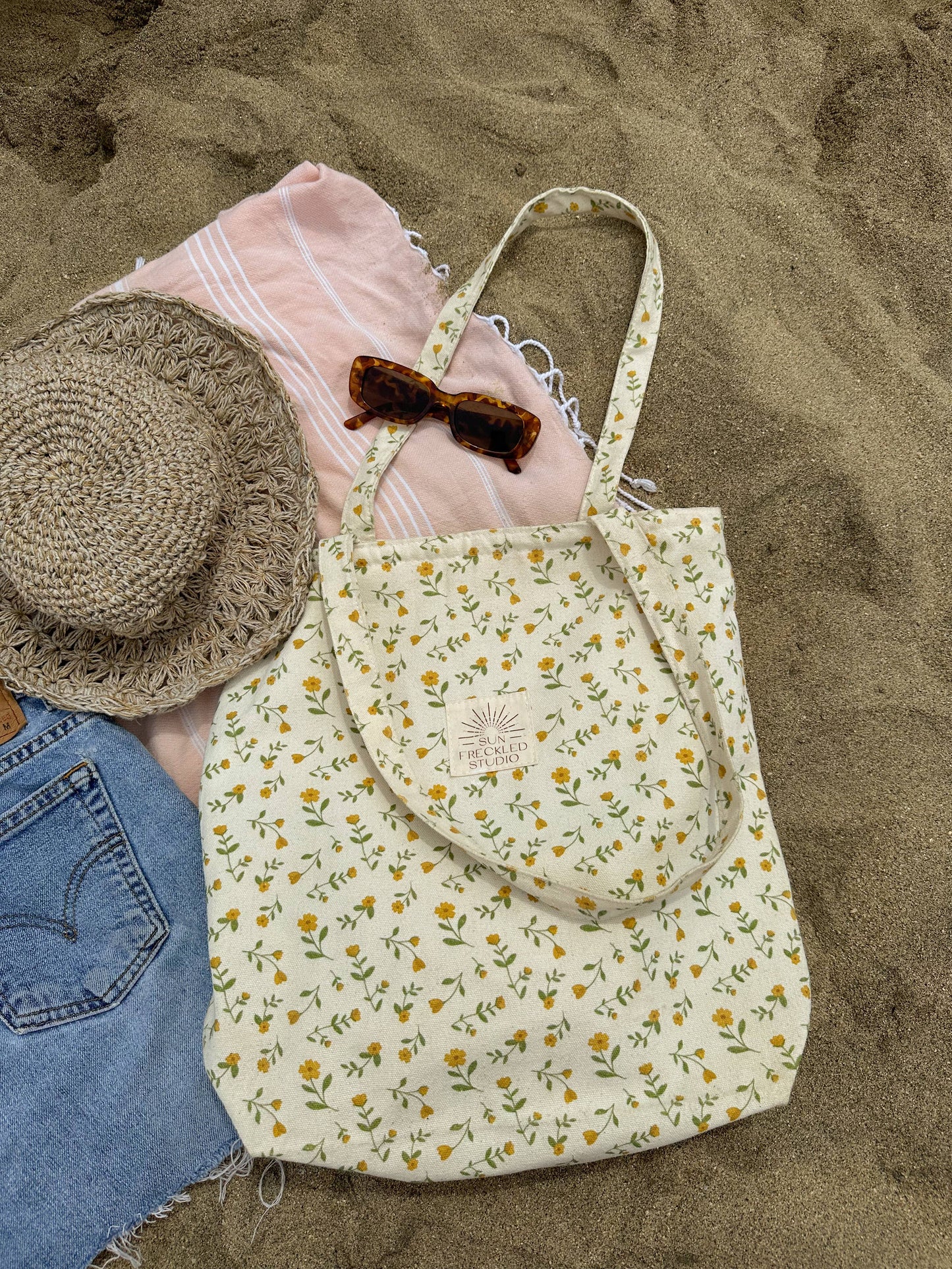 Buttercup Tote Bag: Regular