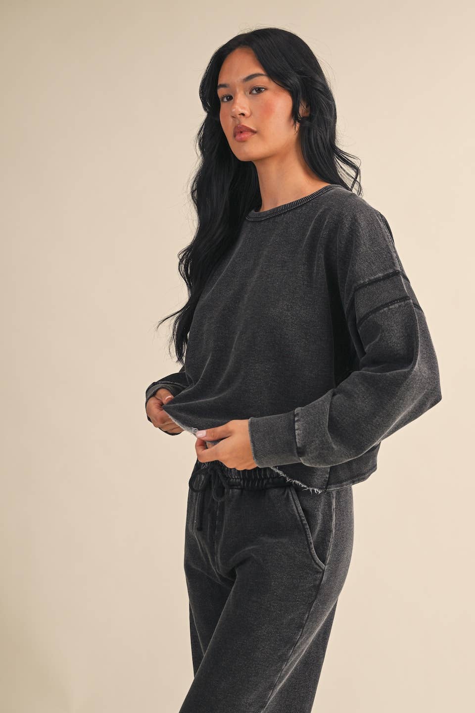 Denim Wash Cutout Back Layering Fleece-Lined Sweatshirt: Charcoal Denim / S