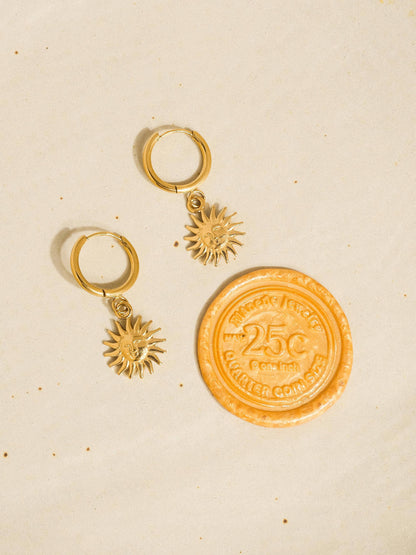 Pascale 18K Gold Non-Tarnish Sun hoop Earring: Yellow Gold
