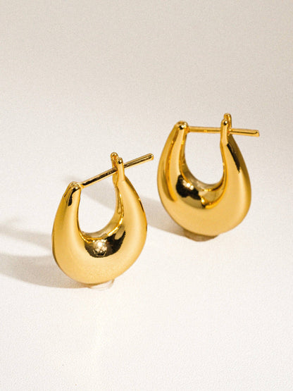 Quinn 18K Classic Droplet Hoop Earring: Yellow Gold