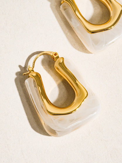 Mila Hoops