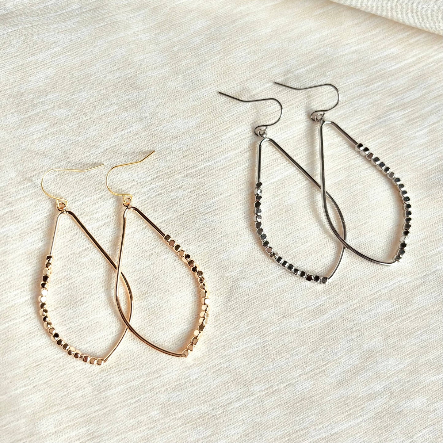 Horizon glow earrings