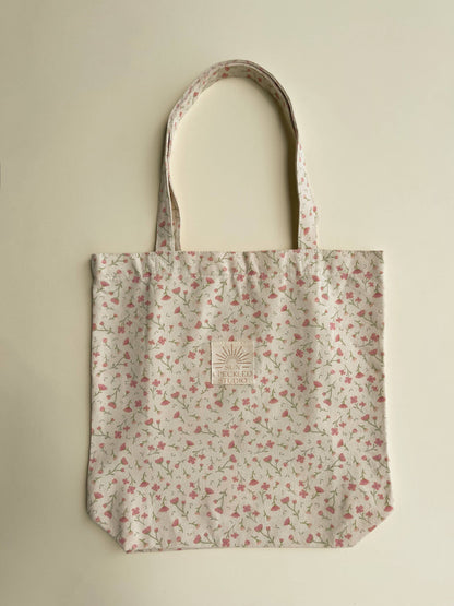 In Bloom Tote Bag: Regular