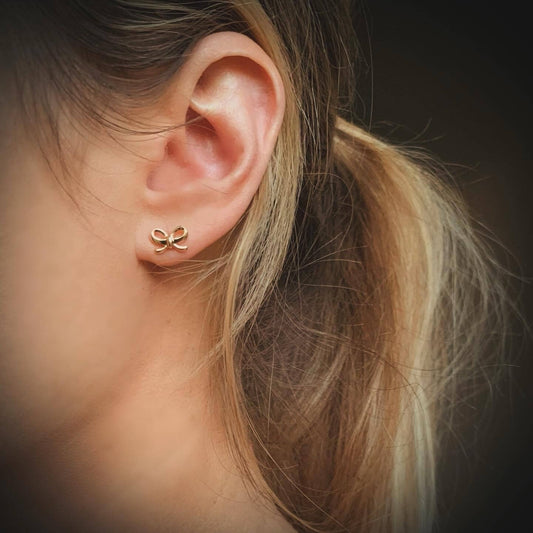 BOW STUDS